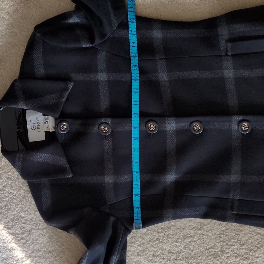 Gianferre Coat - Picture 9 of 10
